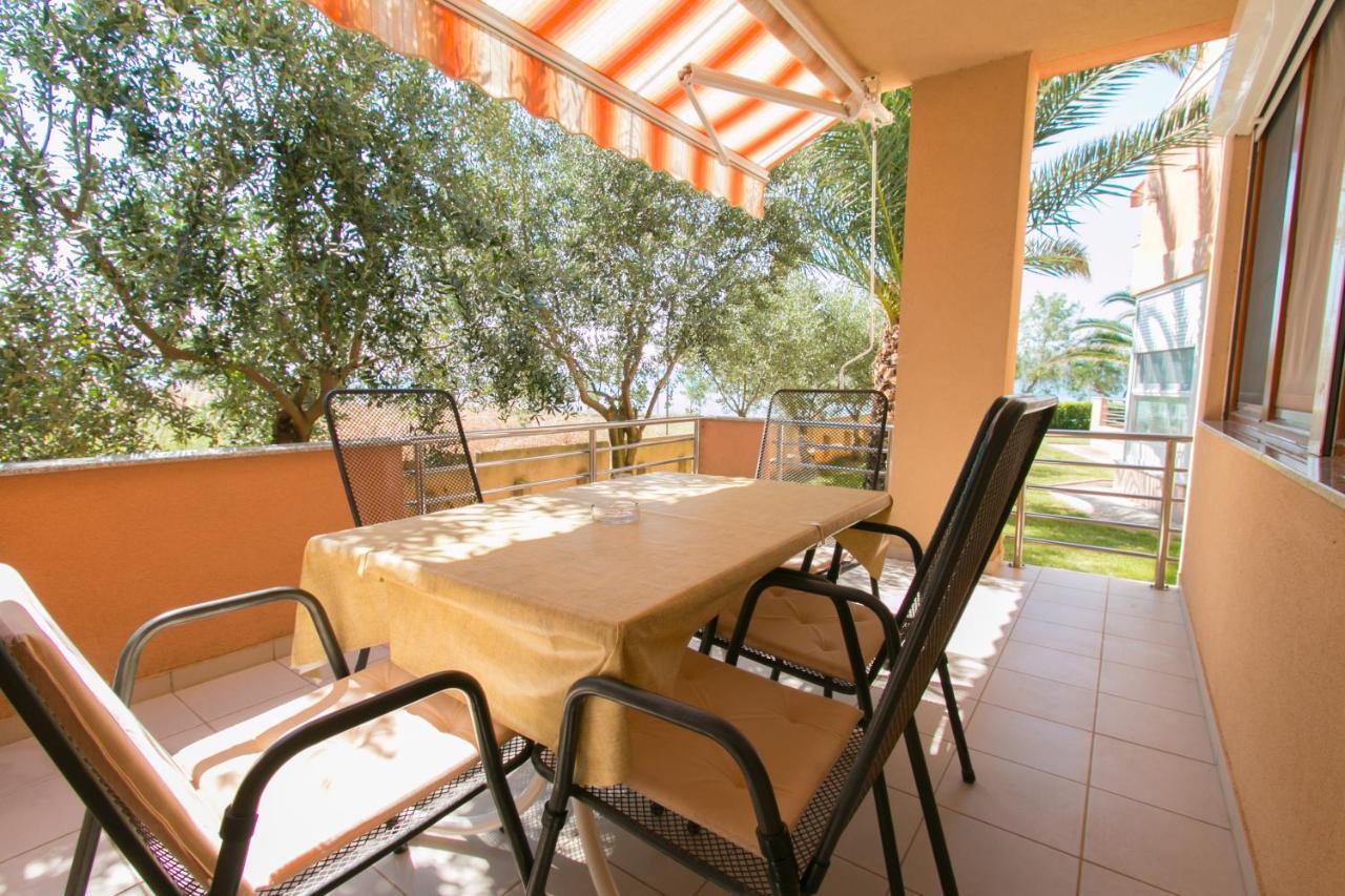 Apartments Matas Sukošan Εξωτερικό φωτογραφία