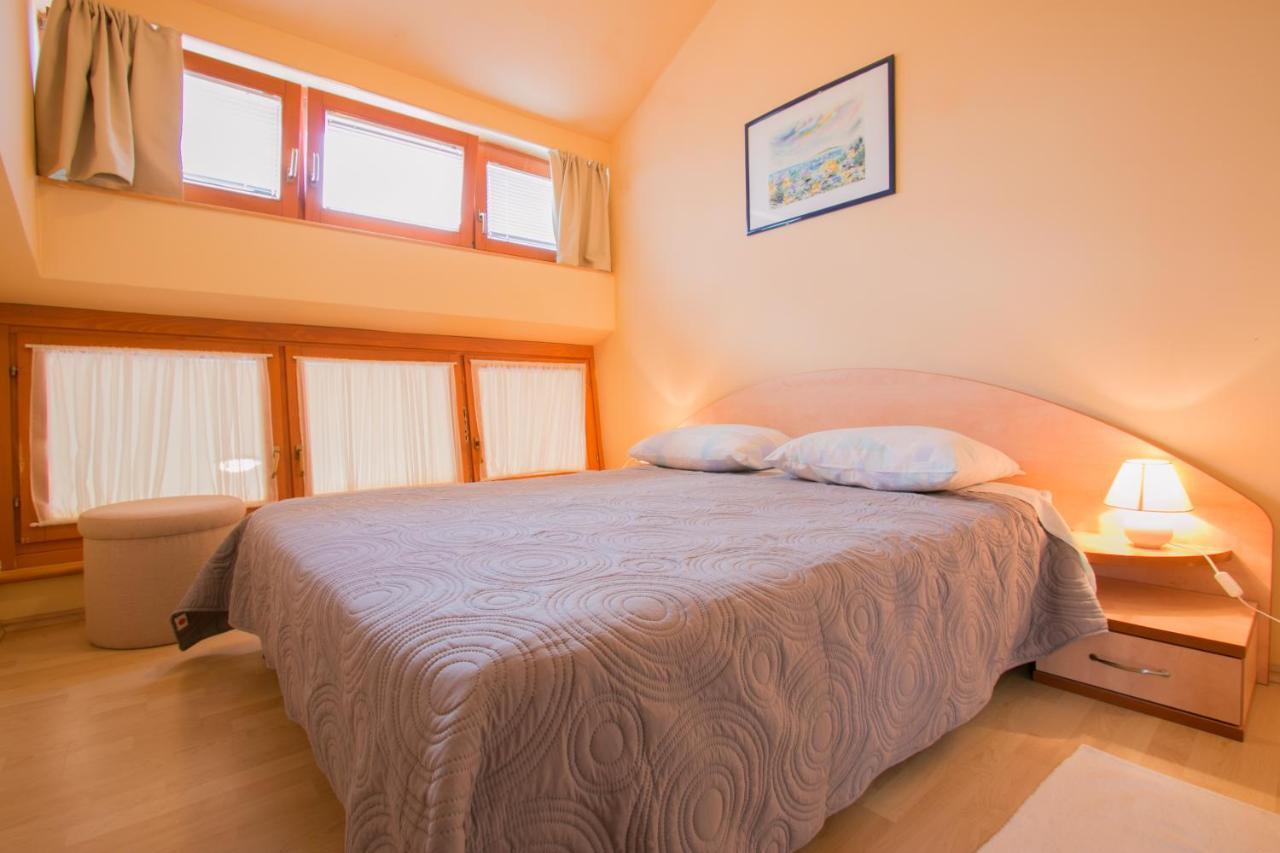 Apartments Matas Sukošan Εξωτερικό φωτογραφία