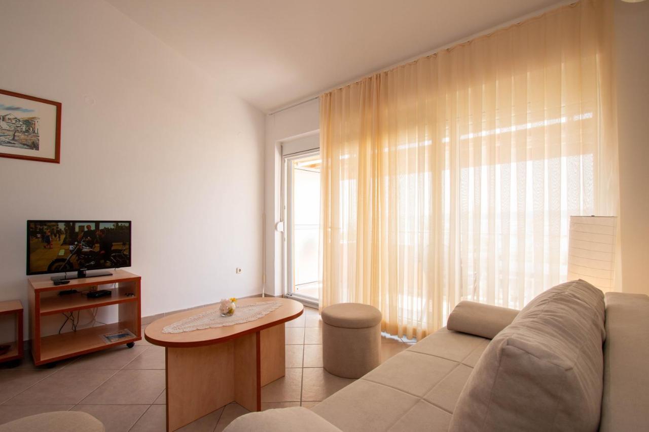 Apartments Matas Sukošan Εξωτερικό φωτογραφία