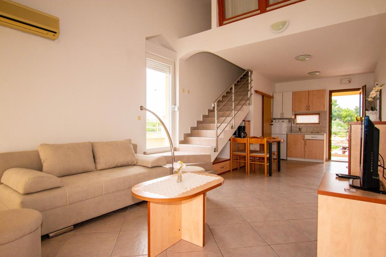 Apartments Matas Sukošan Εξωτερικό φωτογραφία
